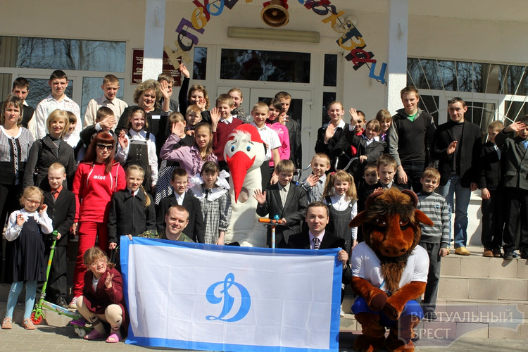 В рамках акция «Береги велосипед» дети из Ганцевичской школы-интерната получили подарки