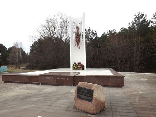 Памятник «Протест», повреждённый вандалами, полностью восстановлен