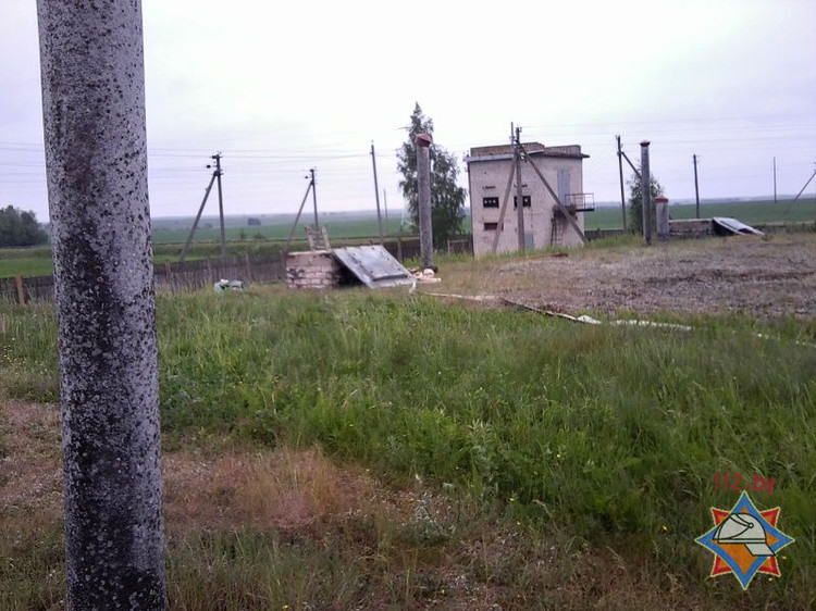 В Каменецком районе на водозаборе в колодец упал человек