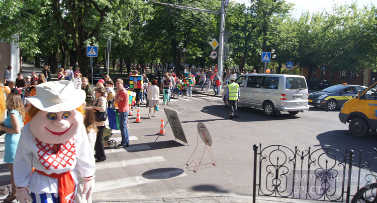Впервые в Бресте прошёл парад колясок