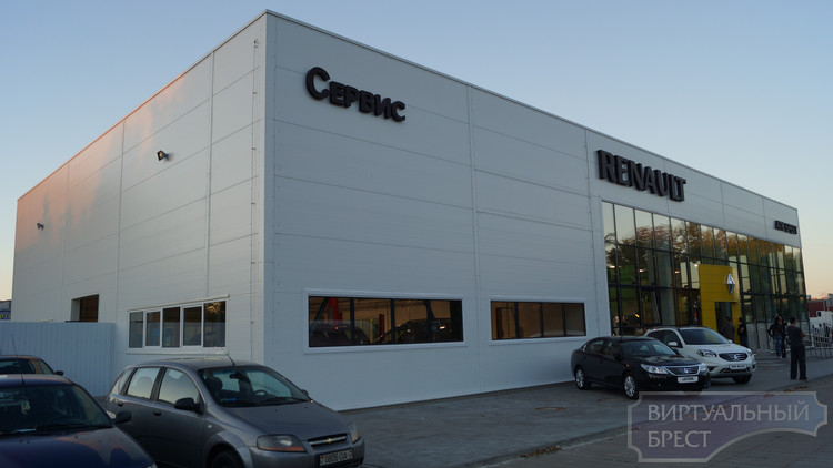 Renault открыл дилерский центр в Бресте с полным комплексом услуг