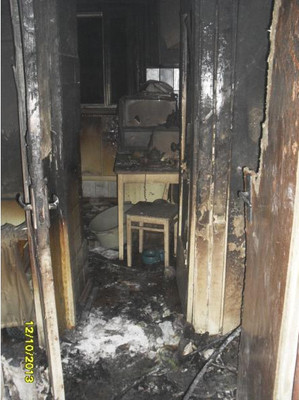 Во время ночного пожара в многоквартирном доме в Бресте погибли 2 человека