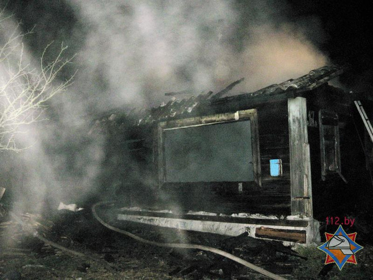 За сутки на Брестчине на пожарах спасены 4 человека