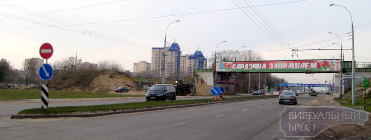 Начались подготовительные работы к демонтажу моста на въезде в город по ул. Московской