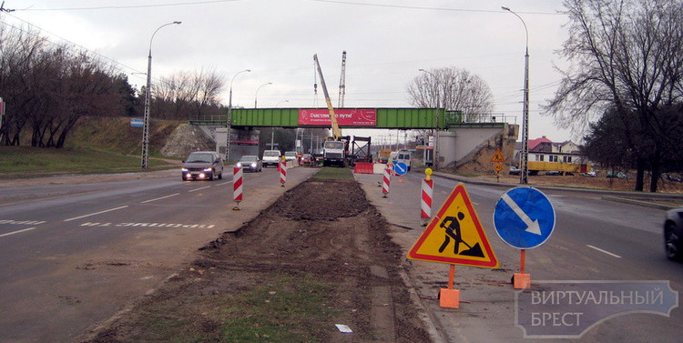 Демонтаж моста на ул. Московской идёт активно