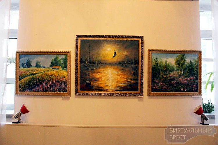 Открылась выставка Валерия Рыбакова «Симфония красок»