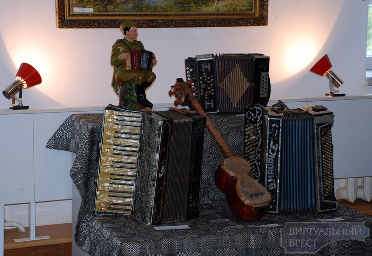 Выставка «Музыка сквозь время» открылась в Бресте