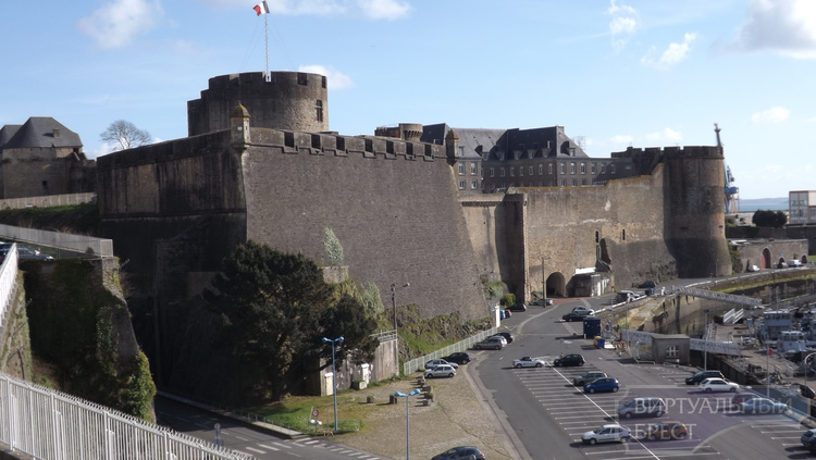 О Бресте замолвите слово… К статье о крепости во Франции