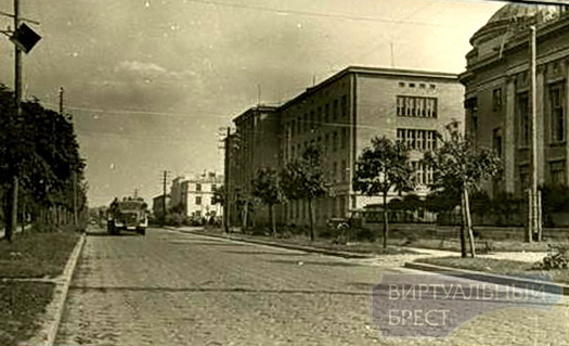 Как благоустраивали улицы Бреста в 1921-1939 годах XX века