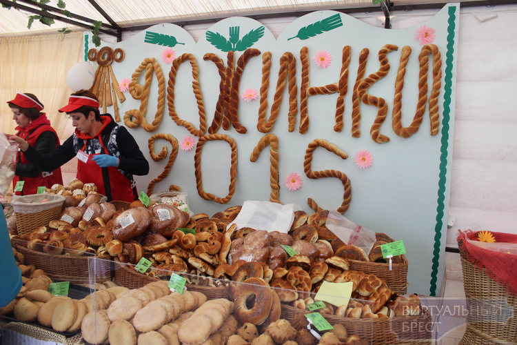 В Иваново проходит областной фестиваль – ярмарка Дожинки–2015