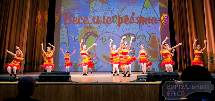 Благотворительный концерт образцового ансамбля танца «НАДЕЖДА» состоялся в Бресте