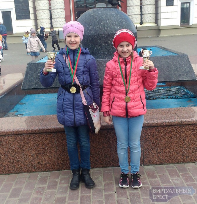 Брестские девочки выиграли первенство страны по шахматам в возрастах до 8 и 10 лет