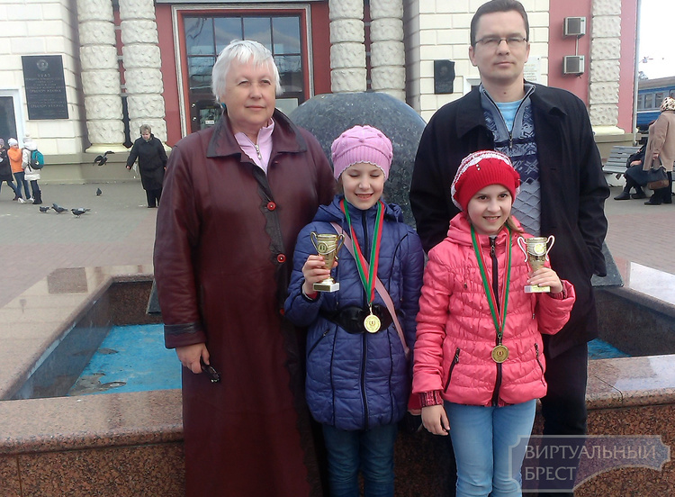 Брестские девочки выиграли первенство страны по шахматам в возрастах до 8 и 10 лет