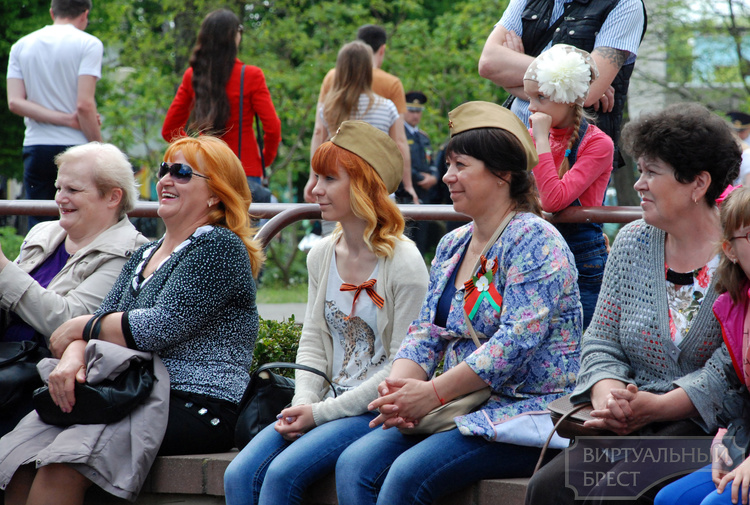9 мая прошли праздничные мероприятия в Брестском парке