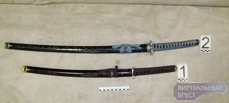 Изъятые японские мечи – холодное оружие или нет? Установит экспертиза
