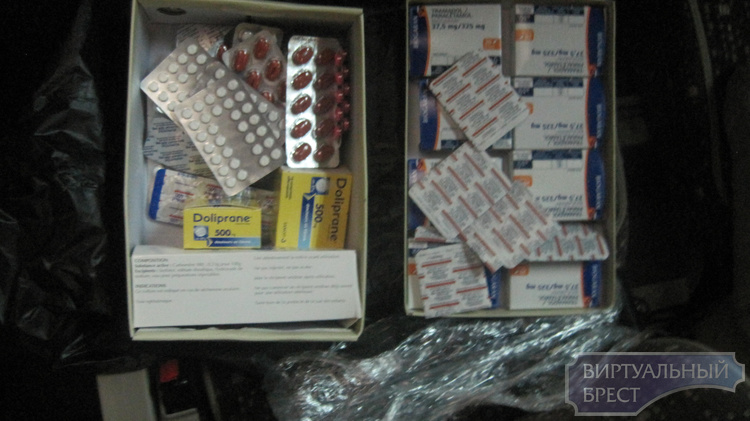 390 таблеток запрещённого ко ввозу препарата «Трамадол» нашли в автобусе на ПП "Брест"