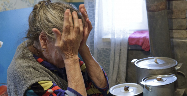 Лжеработницы Красного Креста украли деньги у пенсионерки в Барановичах