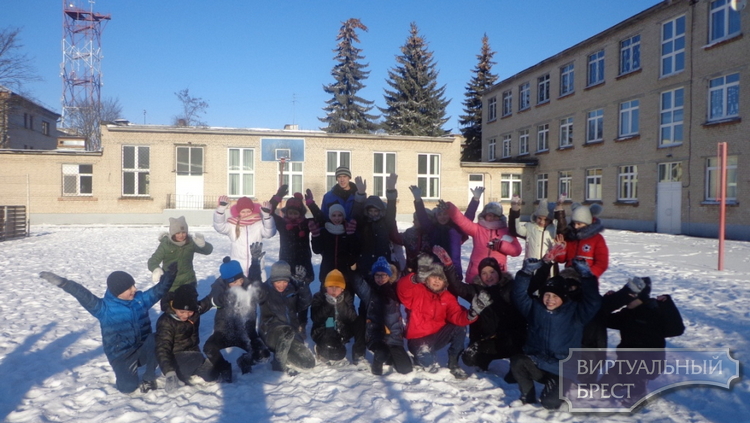 В школах провели Всемирный день снега в зимних забавах и развлечениях