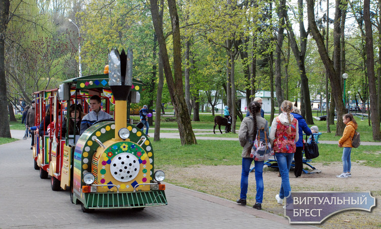 Как в Брестском городском парке открывали летний сезон-2017