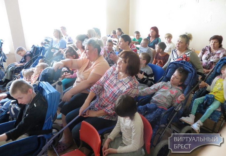 В ГУСО «ЦКРОиР «Веда» состоялось праздничное мероприятие, посвященное Дню защиты детей