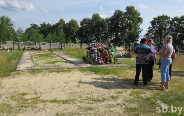 Жители нескольких деревень под Брестом могут остаться без мест на сельском кладбище