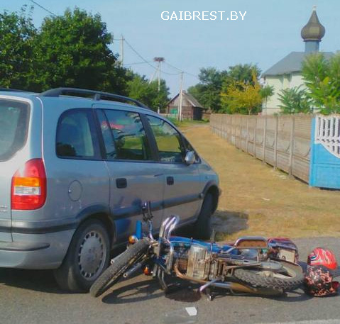 В Лунинецком районе в результате аварии пострадал водитель мопеда