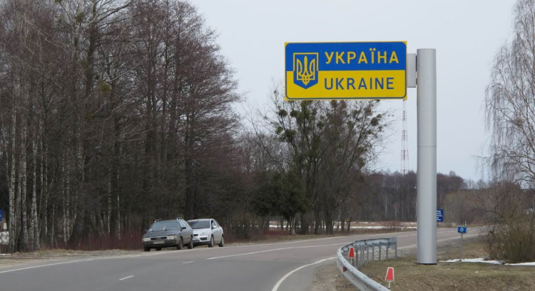 Камера на переходе "Мокраны" показывает очередь со стороны Украины