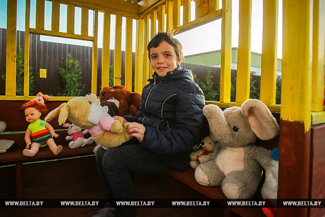 "Детский квартал на Васнецова" в Бресте продвигает проект по поддержке детей-сирот