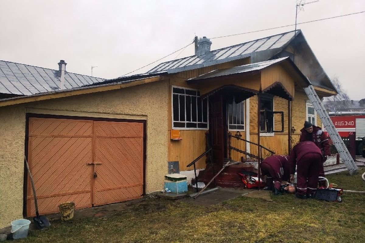В Мотоле при пожаре в частном доме погиб мужчина