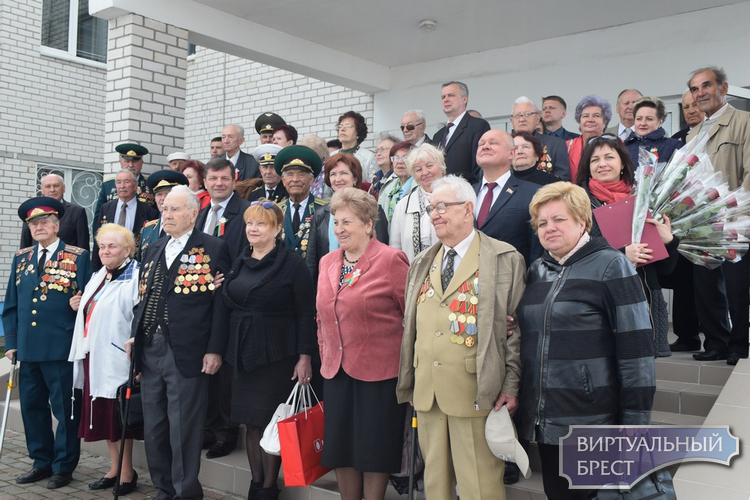 В Ленинском районе г. Бреста состоялось торжественное чествование ветеранов Великой Отечественной войны