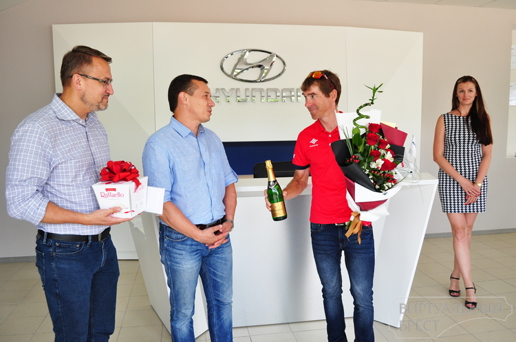 Ha Hyundai - за победой. В Бресте поздравили абсолютного чемпиона Беларуси по велоспорту